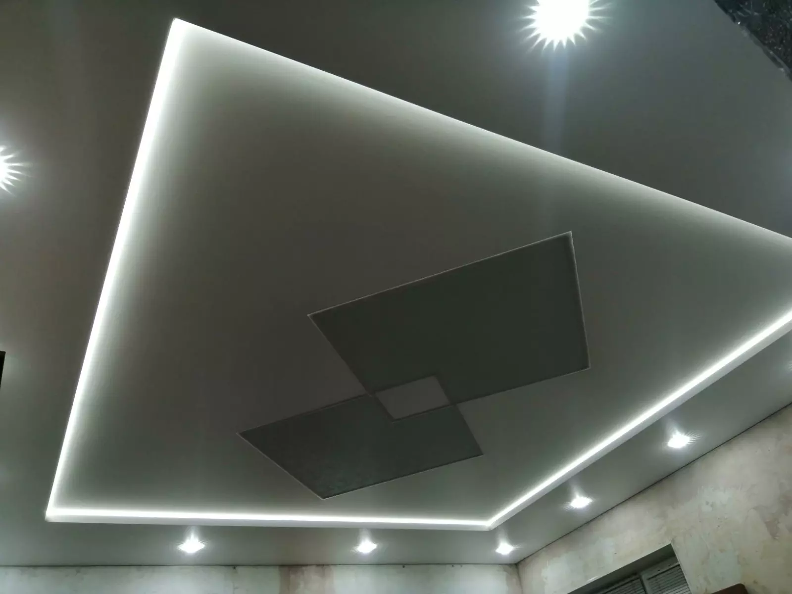 Красноярск, Воронова, 21, фото 1